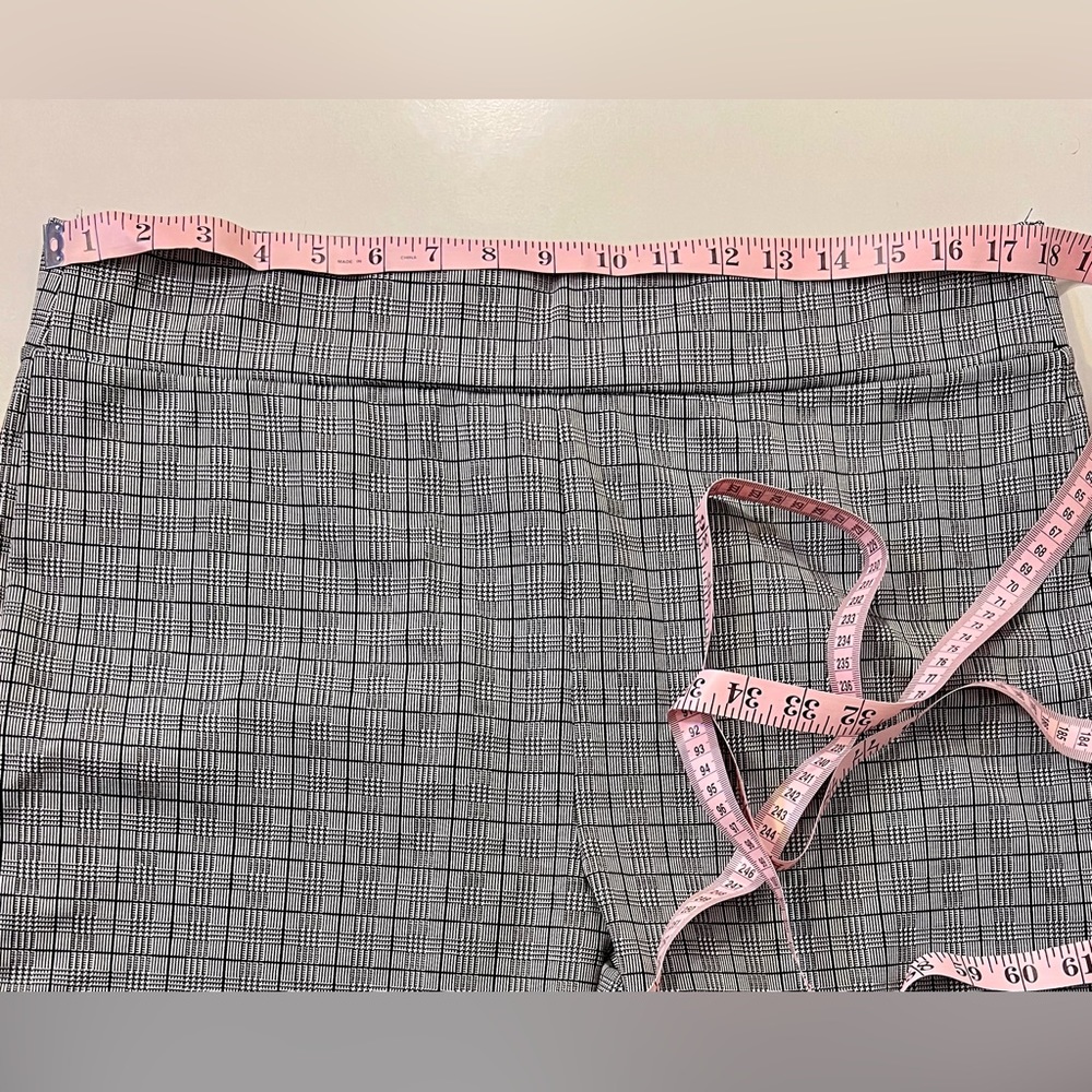 XL Plaid Stretch Pants NWT - Picture 3 of 5